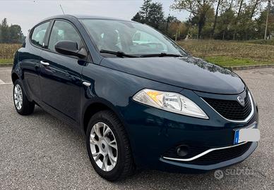 Lancia Ypsilon TwinAir Metano 2016