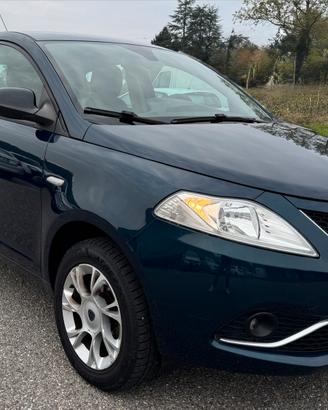 Lancia Ypsilon TwinAir Metano 2016