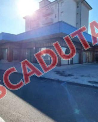 Immobile in asta di 743 m² con più di 5 locali a C