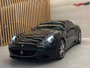 FERRARI CALIFORNIA 4.3 V8 DCT LIMITED