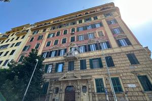 2 LOCALI A ROMA