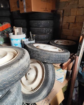 Cerchi gomme Citroen 2cv