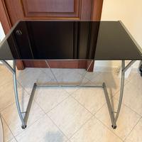 Scrivania di vetro 50 per 80 cm