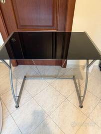 Scrivania di vetro 50 per 80 cm