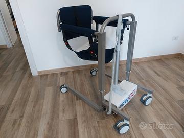 Sollevatore elettrico per disabili e anziani