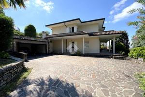 VILLA SINGOLA A CHIUDUNO