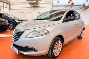 Lancia Ypsilon 1.3 MJT 16V 95 CV 5 porte S&S Plati