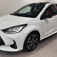 TOYOTA YARIS 1.5 HYBRID LOUNGE 