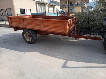 Rimorchio agricolo