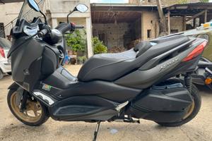Yamaha xmax 300 Tech Max