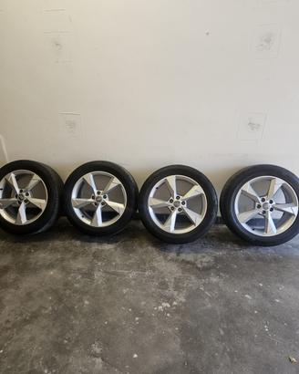 Cechi in lega Audi q3