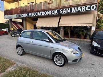 Lancia Ypsilon 1.2 8v Platino GPL