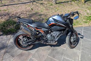 Ktm Duke 790