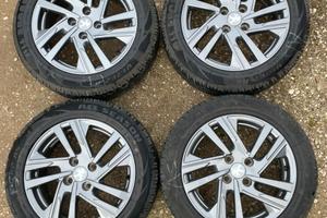 Cerchi Peugeot 208 2 Serie con Gomme 4 Stagioni
