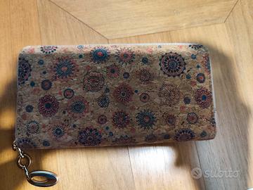 Portafoglio in sughero.