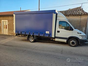 IVECO DAILY furgone