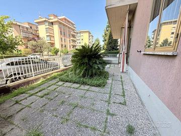 Appartamento di 105 m² con 4 locali e box auto a P