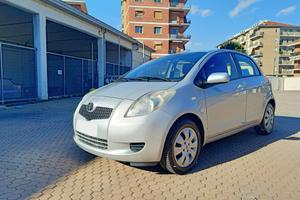 Toyota Yaris 1.0 5 porte Sol