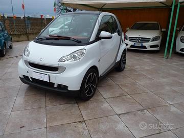 Smart ForTwo 1000 62 kW coupé passion Limited