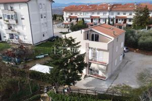 VILLA BIFAMILIARE RISTRUTTURATA