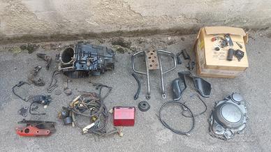 alcuni ricambi Yamaha XT 600