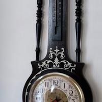 orologio a parete in legno vintage