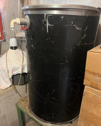 Cisterna in acciaio inox.