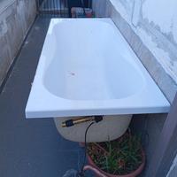 vasca da bagno di vetroresina 