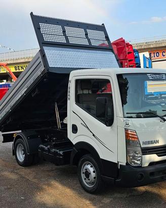 NISSAN CABSTAR 35.130 RIBALTABILE TRILATERALE M