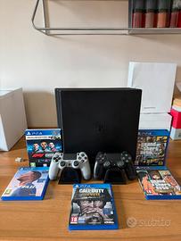 PS4 PRO 1 TB + BASE+ 2 CONTROLLER+ 5 GIOCHI