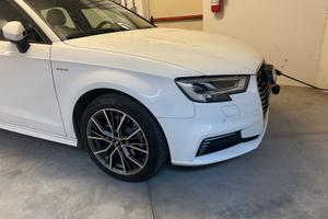 AUDI A3 Sportback etron tfsie e-tron 210cv - 2018