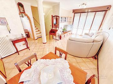 VILLA SINGOLA A MEZZANI