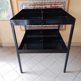 Espositore da negozio abbigliamento.