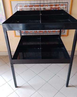 Espositore da negozio abbigliamento.