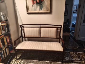 divanetto antico 