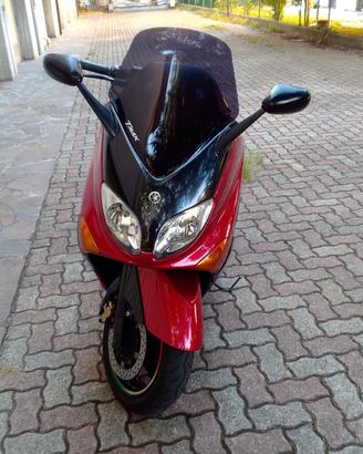 Yamaha T max 500