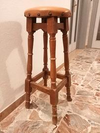 Sgabello in legno massello anni 90