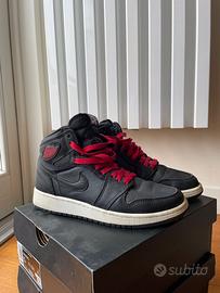 Nike Air Jordan 1 Retro high OG black satin