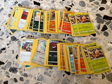 Due lotti carte Pokémon Futuri Campioni