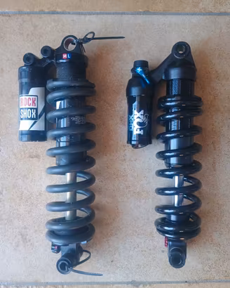 Ammortizzatori a molla Fox e Rock shock 