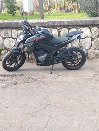 CF Moto 300 NK