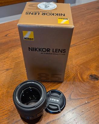 Nikkor af-s 85mm f1,8 full frame 