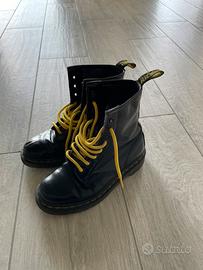 Dr Martens 35