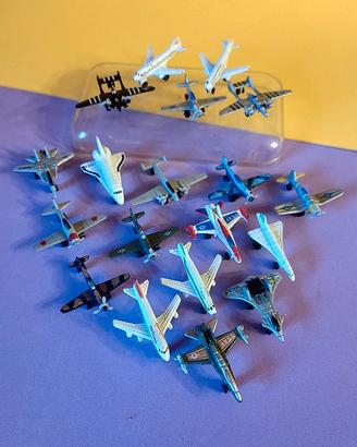 Collezione n. 19 Aerei in miniatura Modellini