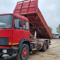 Fiat Iveco 190 38 ribaltabile trilaterale 6x2