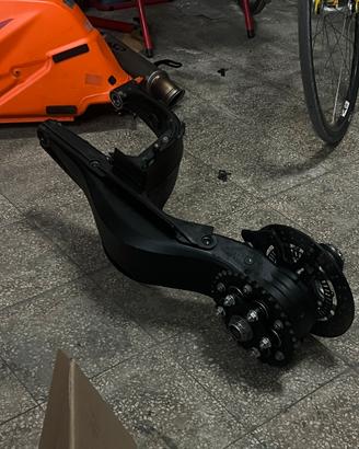 Forcellone completo Ktm 1390 superduke