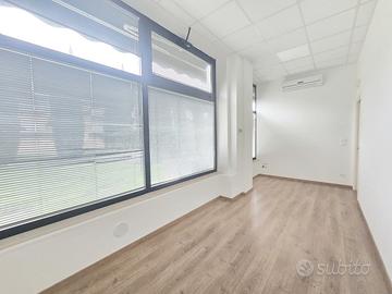 Locale Commerciale di 110 mq - Rif. COM/310