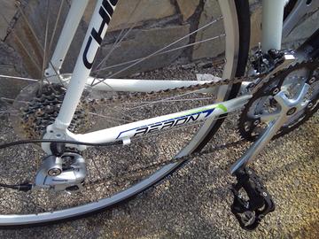 BICICLETTA DA CORSA(manubrio dritto) CHIORDA AERON