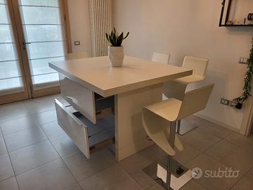 BANCONE con N. 2 CASSETTI E N. 4 SGABELLI