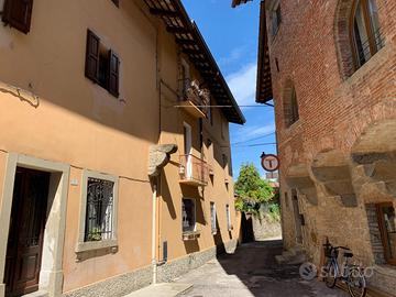 CENTRO STORICO AMPIO APPARTAMENTO BICAMERE - PO...